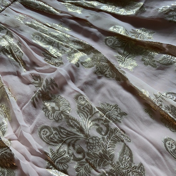 ✨ Host Pick ✨ Blush pink and gold formal dress - Picture 7 of 7